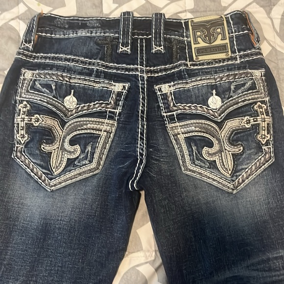 Waist size 30  Length 32 Rock Revival Straight leg jeans.